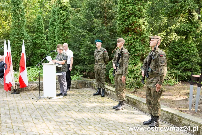 Pod Pecynką uczcili pamięć bohaterów (zdjęcia, wideo)