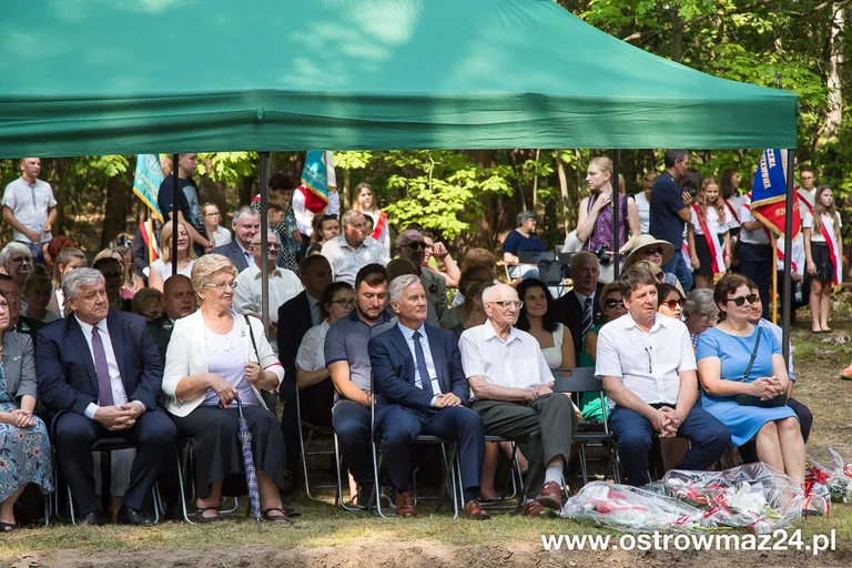 Pod Pecynką uczcili pamięć bohaterów (zdjęcia, wideo)