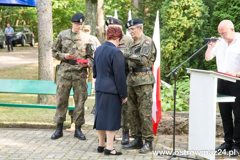 Pod Pecynką uczcili pamięć bohaterów (zdjęcia, wideo)