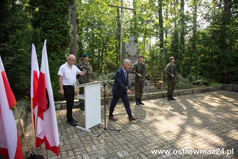 Pod Pecynką uczcili pamięć bohaterów (zdjęcia, wideo)