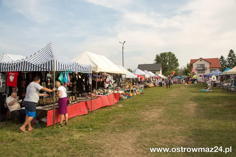 Święto plonów w gminie Ostrów Mazowiecka (zdjęcia, wideo)