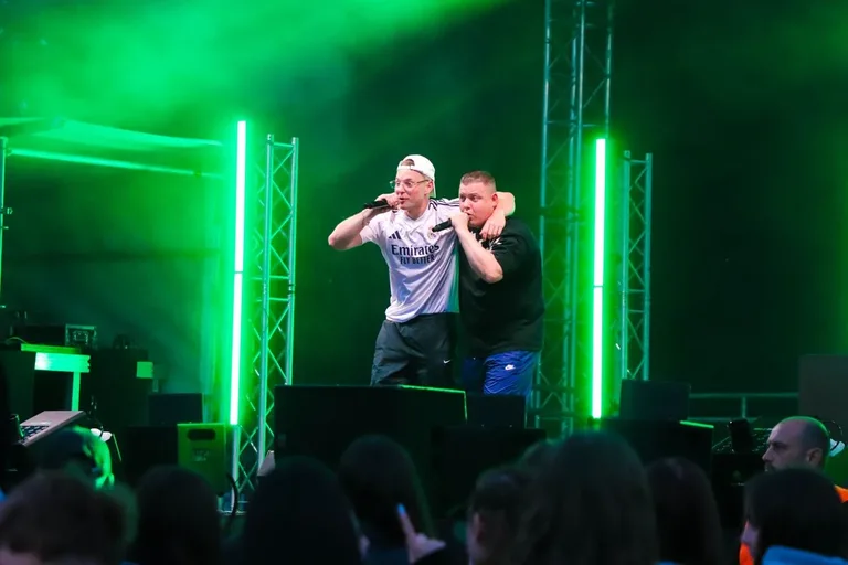 Pierwszy dzień Dni Ostrowi przyciągnął tłumy. Kizo dał największy koncert (zdjęcia)