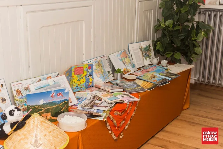 Podróż do Azji w ostrowskiej bibliotece (zdjęcia, wideo)