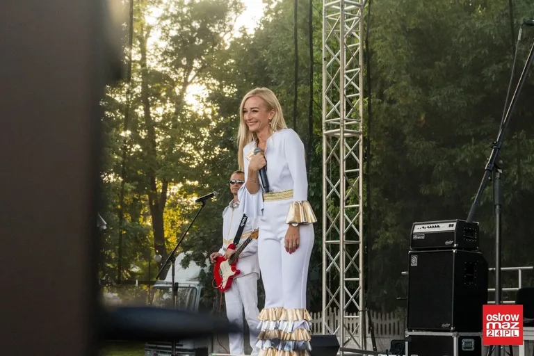 ABBA Family i De Mono rozgrzało ostrowską publiczność (zdjęcia, wideo)