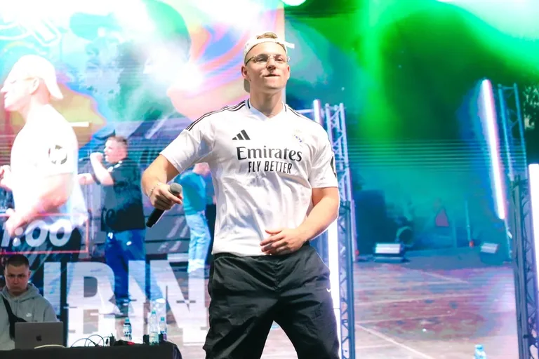 Pierwszy dzień Dni Ostrowi przyciągnął tłumy. Kizo dał największy koncert (zdjęcia)