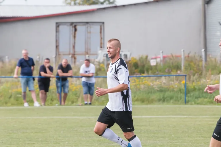KS Wąsewo lepszy od Rzekunianki Rzekuń (zdjęcia, wideo)