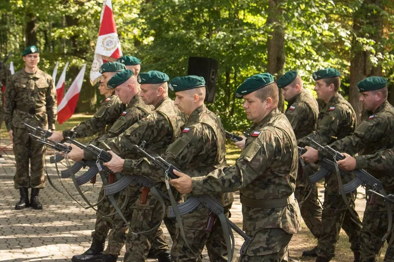 Święto Wojska Polskiego w Komorowie (zdjęcia, wideo)