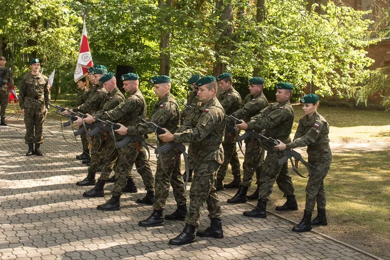 Święto Wojska Polskiego w Komorowie (zdjęcia, wideo)