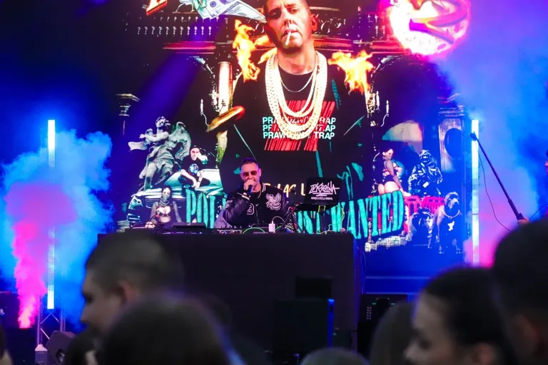Pierwszy dzień Dni Ostrowi przyciągnął tłumy. Kizo dał największy koncert (zdjęcia)
