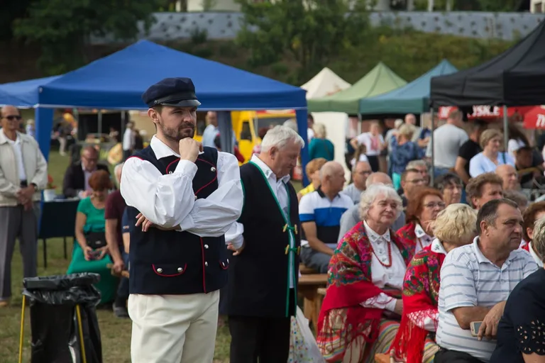"Oberek" z Wyszkowa zwyciężył w Nadbużańskim Festiwalu Folkloru i Kultury (zdjęcia, wideo)