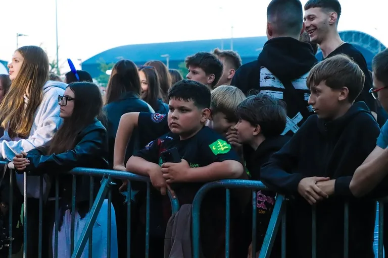 Pierwszy dzień Dni Ostrowi przyciągnął tłumy. Kizo dał największy koncert (zdjęcia)