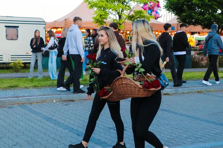 Pierwszy dzień Dni Ostrowi przyciągnął tłumy. Kizo dał największy koncert (zdjęcia)