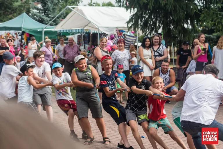 Wakacyjna radość w Kiełczewie (zdjęcia, wideo)