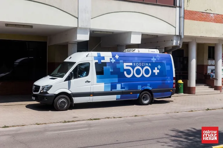 Bus informacyjny "Rodzina 500+" w Ostrowi Mazowieckiej (zdjęcia)