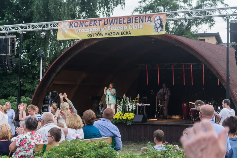 Koncert Uwielbienia w Ogródku Jordanowskim (zdjęcia, wideo)