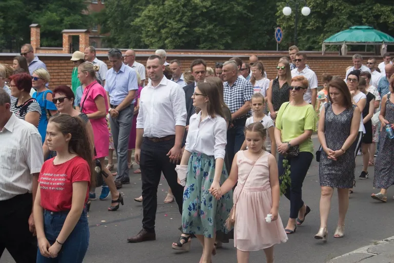 Procesja Bożego Ciała w parafii pw. św. Jozafata (zdjęcia)
