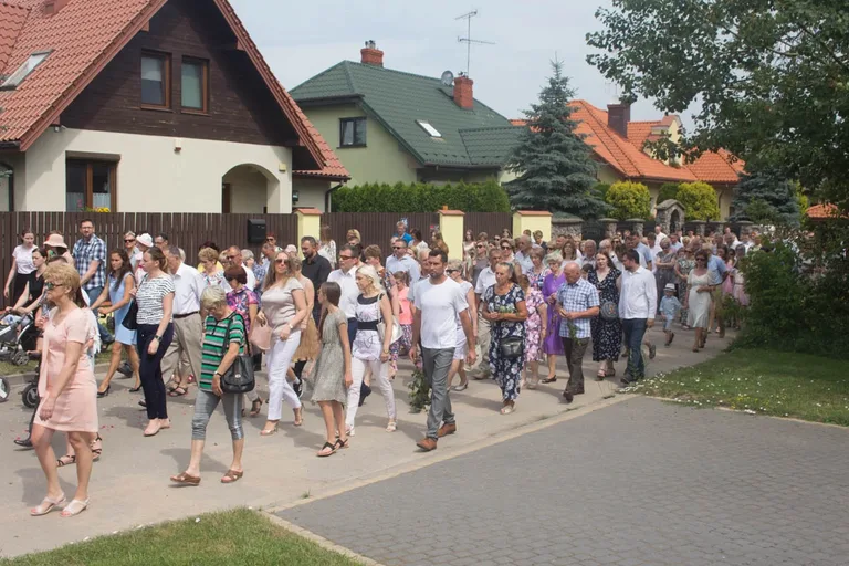 Procesja Bożego Ciała w parafii pw. Opatrzności Bożej (zdjęcia, wideo)