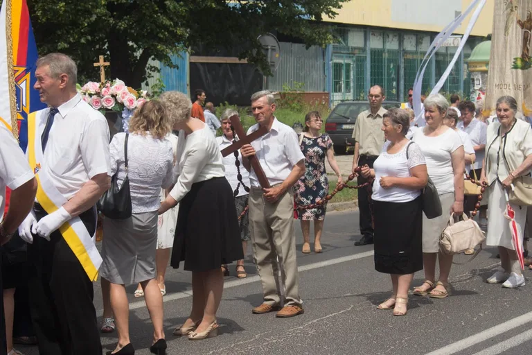 Procesje Bożego Ciała przeszły ulicami miasta (zdjęcia, wideo)