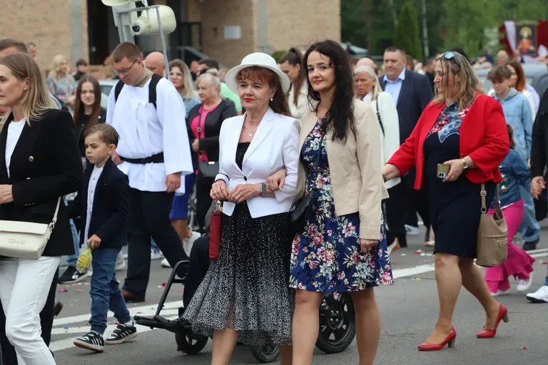 Procesja Bożego Ciała w parafii pw. Opatrzności Bożej (zdjęcia)