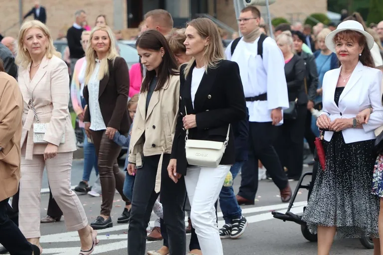 Procesja Bożego Ciała w parafii pw. Opatrzności Bożej (zdjęcia)