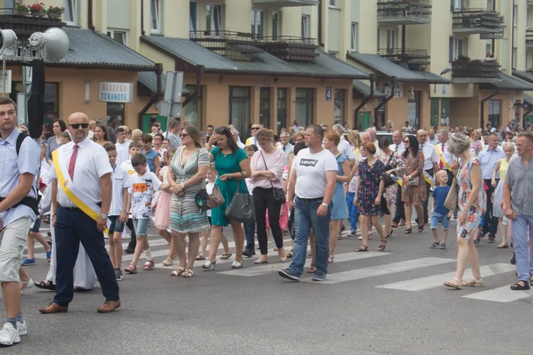 Procesje Bożego Ciała przeszły ulicami miasta (zdjęcia, wideo)