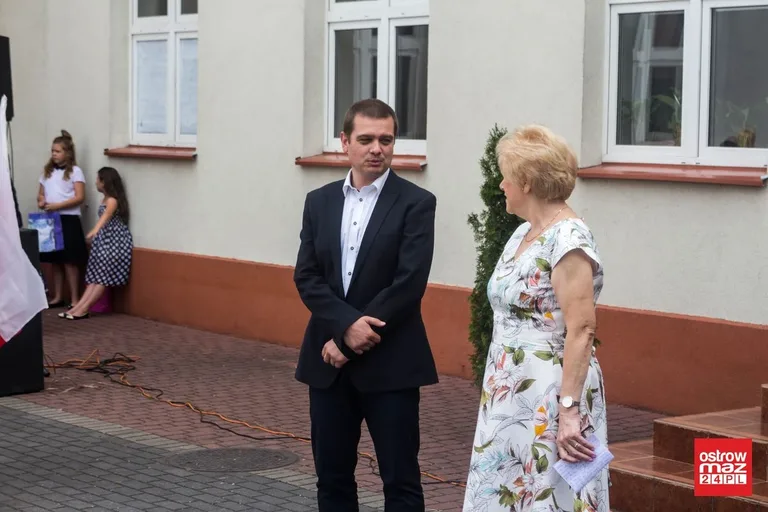 "Jedynka" odpoczywa. Uczniowie zakończyli rok szkolny (zdjęcia)