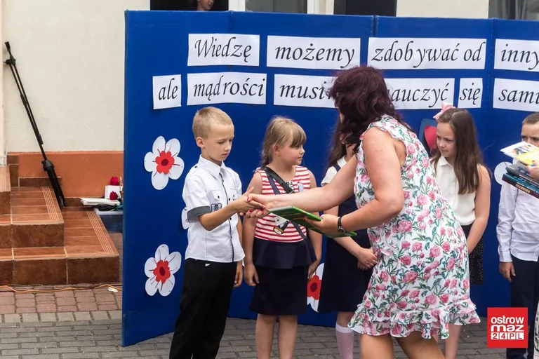 "Jedynka" odpoczywa. Uczniowie zakończyli rok szkolny (zdjęcia)