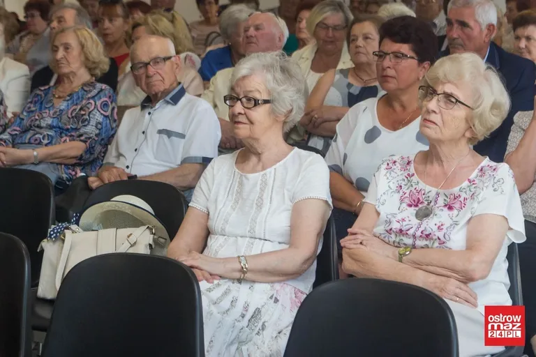 Zakończenie roku Uniwersytetu Trzeciego Wieku (zdjęcia, wideo)
