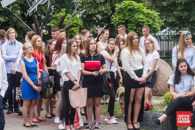 Uczniowie "Rubinka" rozpoczęli wakacje (zdjęcia)