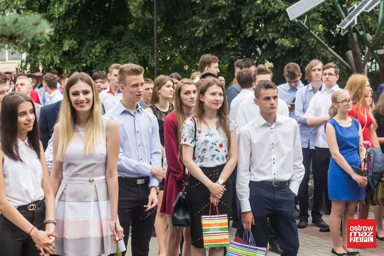 Uczniowie "Rubinka" rozpoczęli wakacje (zdjęcia)