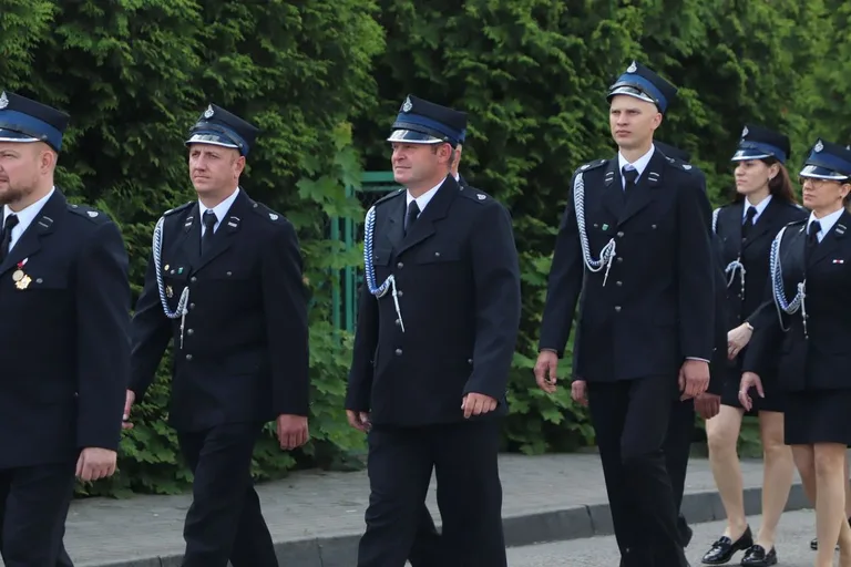 Wielkie święto druhów. Sto lat służby i nowy sztandar dla OSP Stary Lubotyń (zdjęcia, wideo)