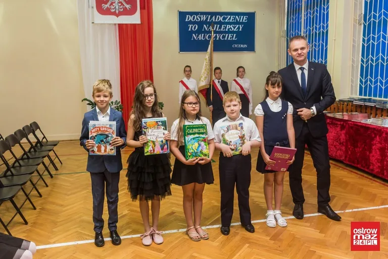 Już wakacje! Zakończenie roku szkolnego w "czwórce" (zdjęcia)