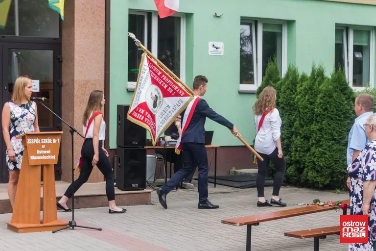 Uczniowie "Rubinka" rozpoczęli wakacje (zdjęcia)