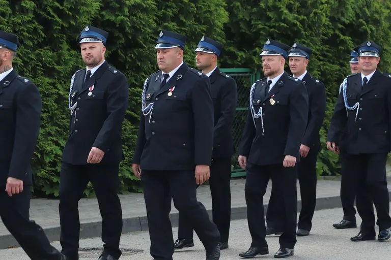 Wielkie święto druhów. Sto lat służby i nowy sztandar dla OSP Stary Lubotyń (zdjęcia, wideo)