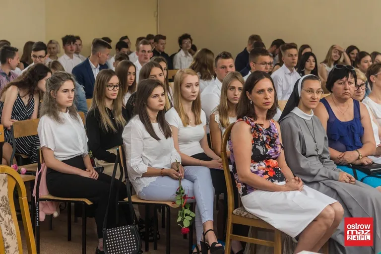 Uczniowie "Ekonomika" zakończyli rok szkolny (zdjęcia)