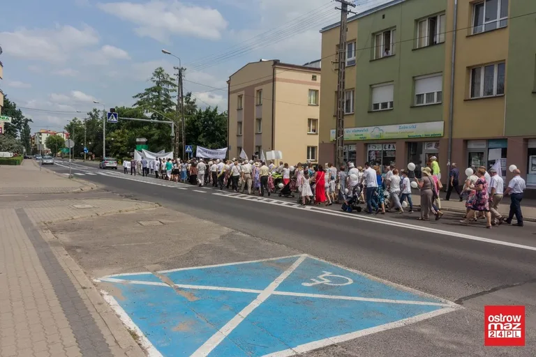 Marsz dla życia i rodziny w Ostrowi Mazowieckiej (zdjęcia, wideo)