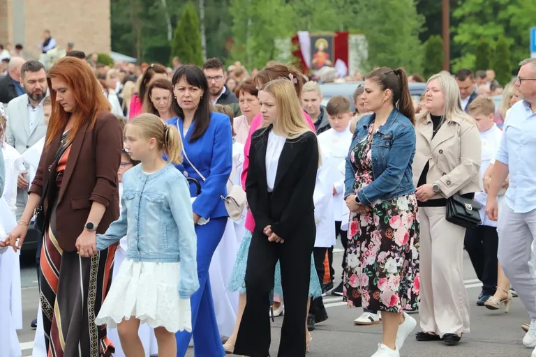 Procesja Bożego Ciała w parafii pw. Opatrzności Bożej (zdjęcia)