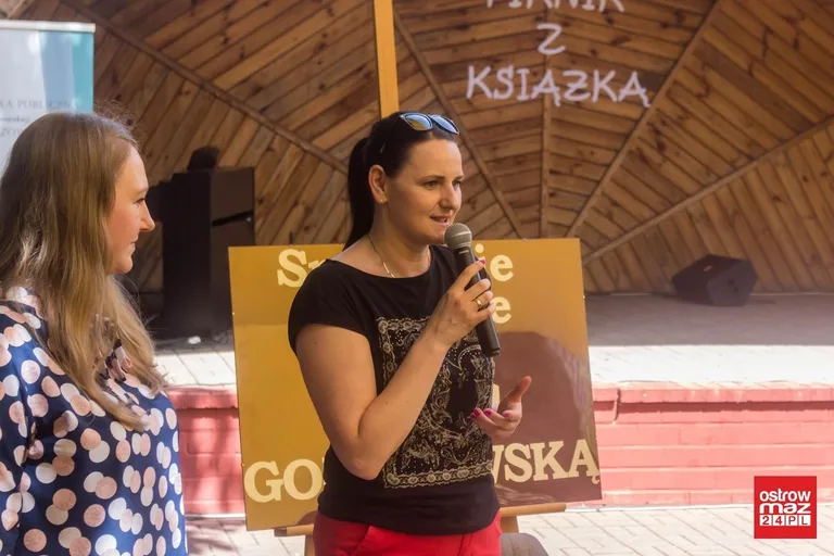 Piknik z książką: letni ogród biblioteki tętnił życiem (zdjęcia, wideo)