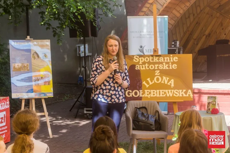 Piknik z książką: letni ogród biblioteki tętnił życiem (zdjęcia, wideo)