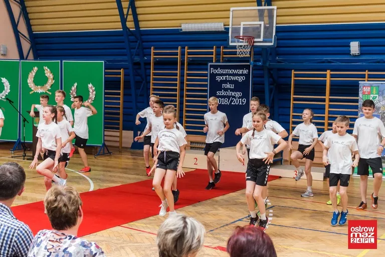 Powiatowe podsumowanie sportowego roku szkolnego (zdjęcia, wideo)