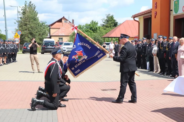 Wielkie święto druhów. Sto lat służby i nowy sztandar dla OSP Stary Lubotyń (zdjęcia, wideo)