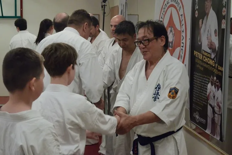 Legendarny shihan trenował ostrowskich karateków (zdjęcia)