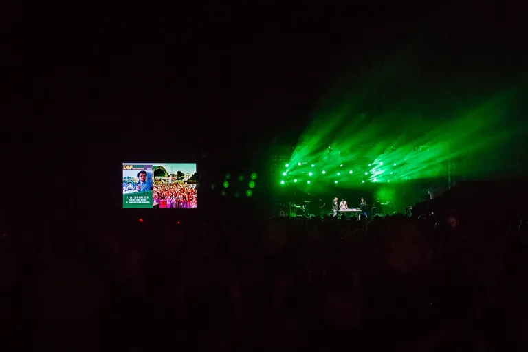 Ostrowska publiczność bawiła się podczas koncertu zespołu Enej (zdjęcia, wideo)
