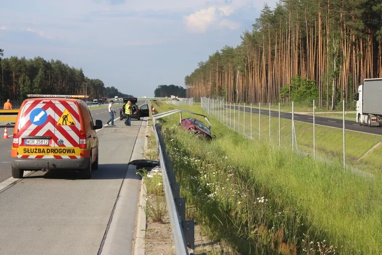 Trzy zdarzenia na S8. Są utrudnienia w ruchu (zdjęcia)
