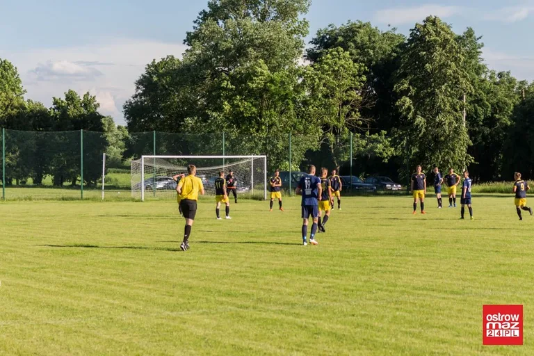 Derby powiatu ostrowskiego dla GKS Andrzejewo (zdjęcia, wideo)