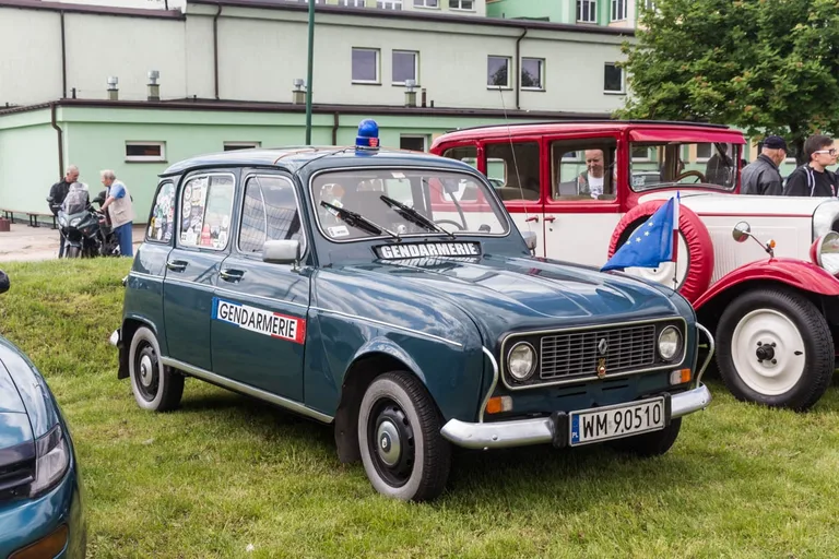 Zlot samochodów w Rubinku (zdjęcia, wideo)
