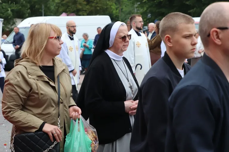 Boże Ciało w parafii pw. Wniebowzięcia NMP (zdjęcia, wideo)