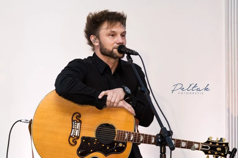 Magiczny głos zaczarował ostrowian. Grzegorz Wilk w Ostrowi Mazowieckiej (zdjęcia, wideo)
