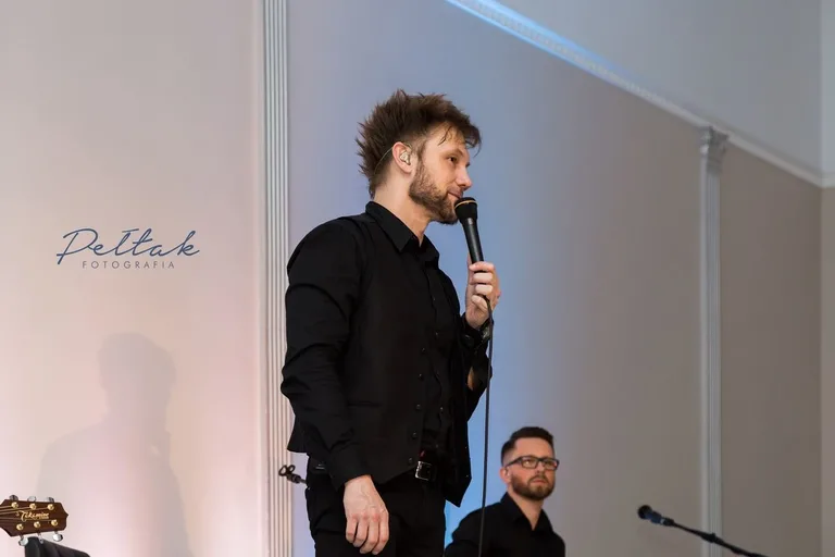Magiczny głos zaczarował ostrowian. Grzegorz Wilk w Ostrowi Mazowieckiej (zdjęcia, wideo)