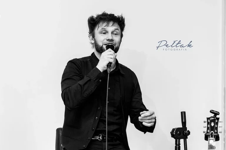 Magiczny głos zaczarował ostrowian. Grzegorz Wilk w Ostrowi Mazowieckiej (zdjęcia, wideo)